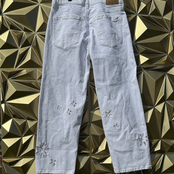 American Eagle Outfitters White Eyelet pants 8 short - Picture 7 of 8